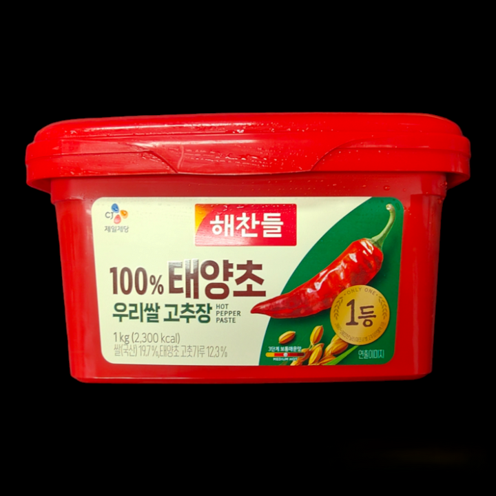 CJ Haechandle Hot Pepper Paste, Gochujang (Medium Hot) 1kg